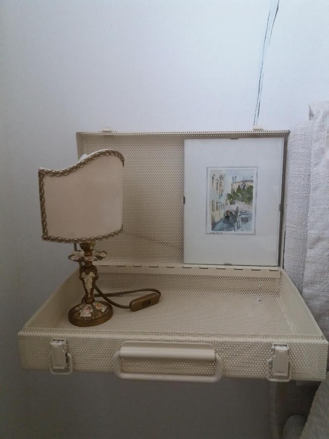 A Casa Di Dora Bed & Breakfast Treviso Bagian luar foto